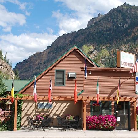 أوراي Rivers Edge Motel Lodge & Resort المظهر الخارجي الصورة