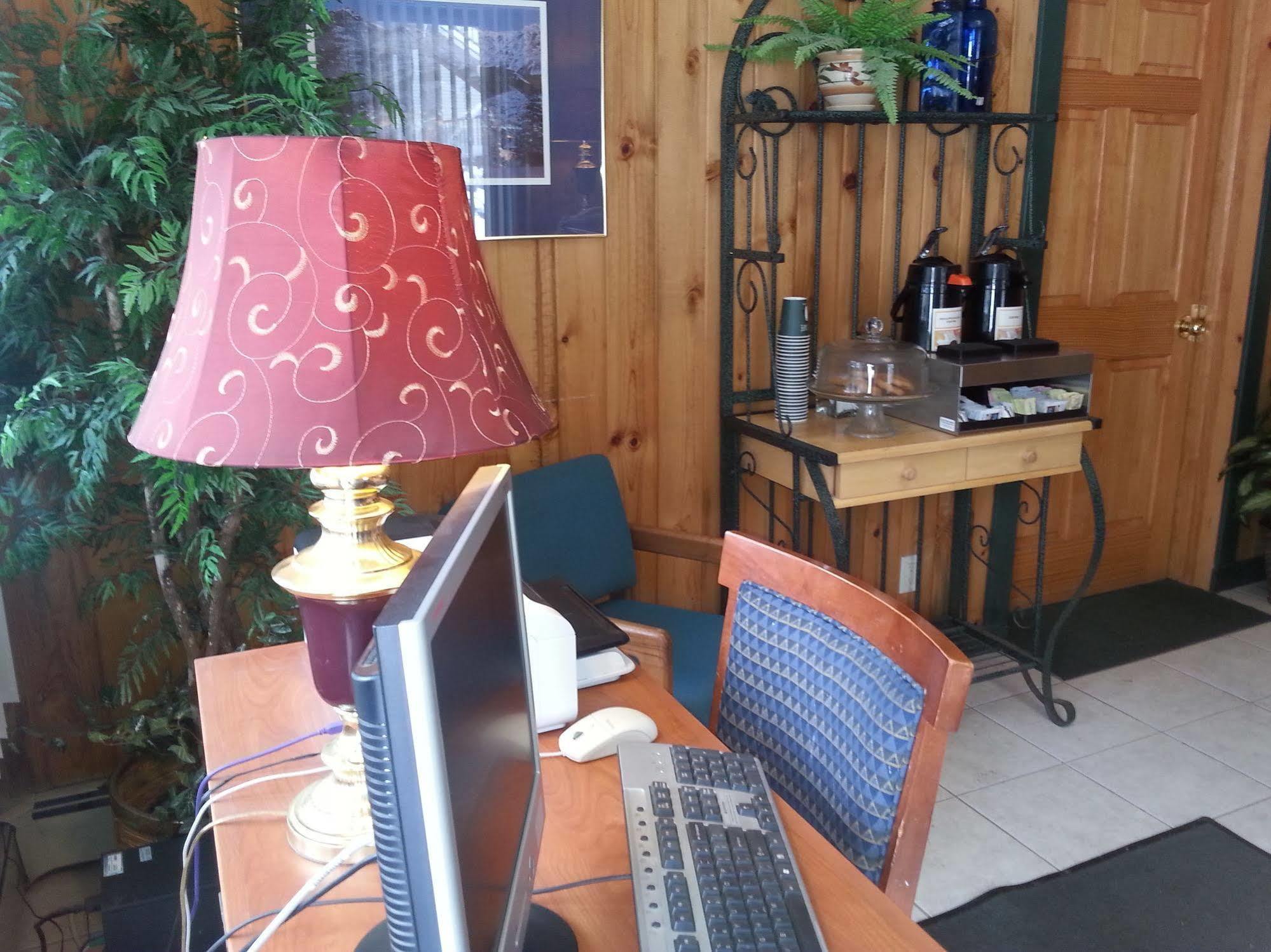 أوراي Rivers Edge Motel Lodge & Resort المظهر الخارجي الصورة