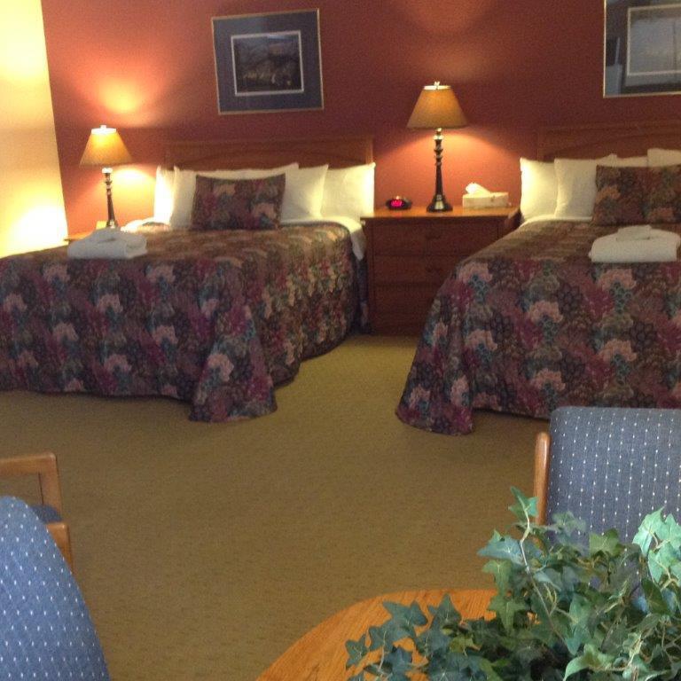 أوراي Rivers Edge Motel Lodge & Resort المظهر الخارجي الصورة